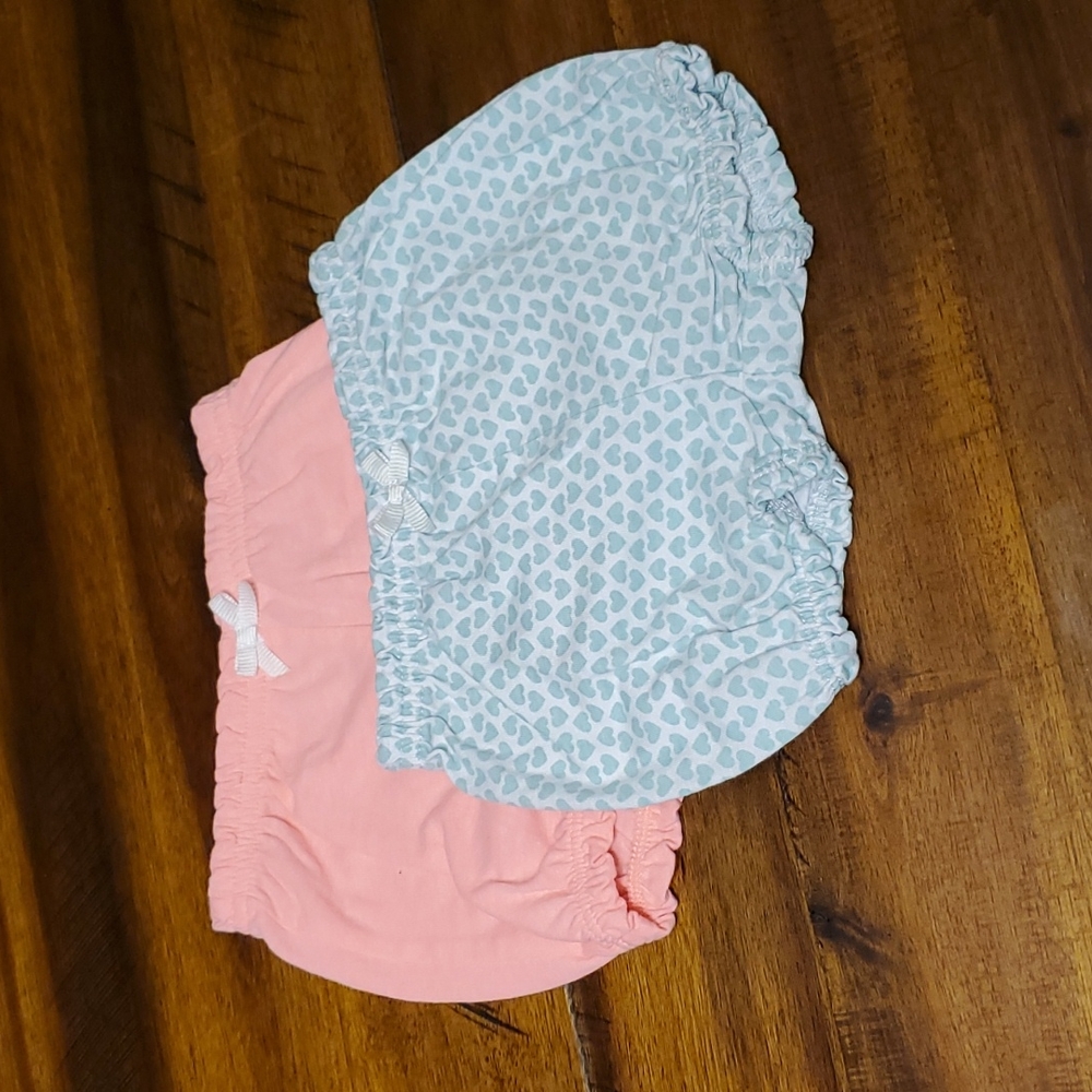 Carter's Baby Girl Bubble Shorts, size 6M